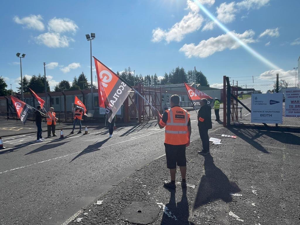 DES Beith Picket Line August 2023